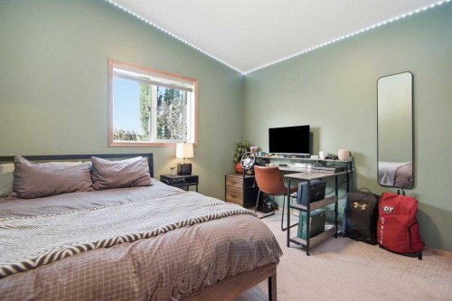 156 Aubrey Close, Red Deer, AB 
