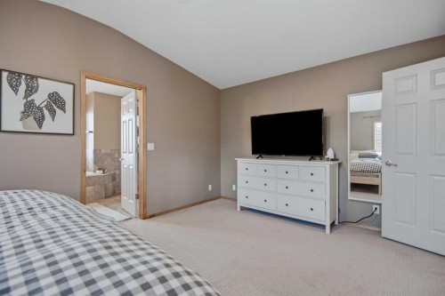 156 Aubrey Close, Red Deer, AB 