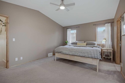 156 Aubrey Close, Red Deer, AB 