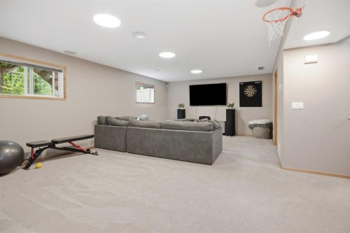156 Aubrey Close, Red Deer, AB 