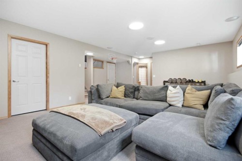 156 Aubrey Close, Red Deer, AB 