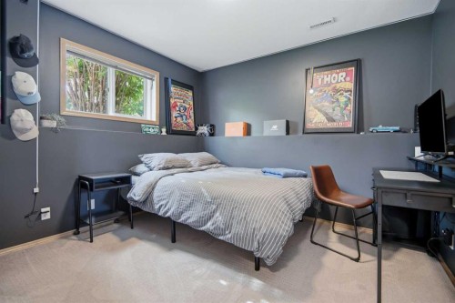 156 Aubrey Close, Red Deer, AB 