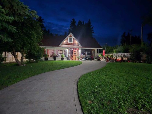 5406 50 Avenue, Lacombe, AB 