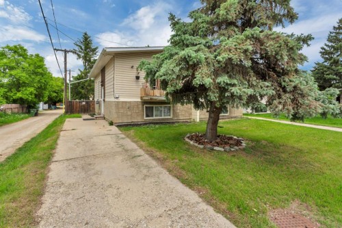 5950 & 5948 63 Street  Red Deer, AB T4N 5N9
