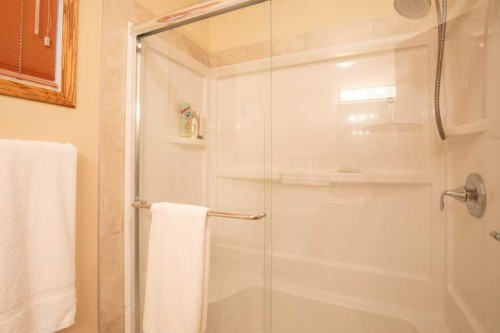 1411 Juniper Road, Sunbreaker Cove, AB 