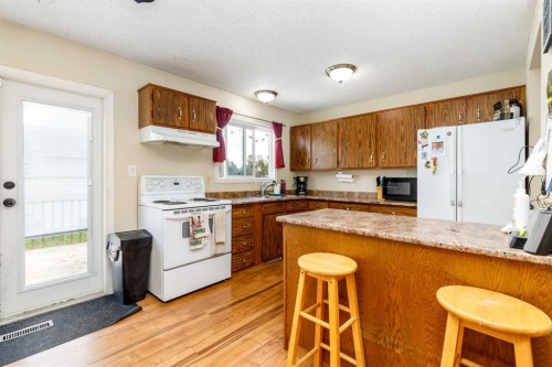 63 Mclevin Crescent, Red Deer, AB 