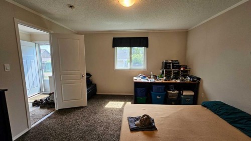5016 49 Street, Lougheed, AB 