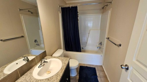 5016 49 Street, Lougheed, AB 