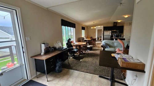 5016 49 Street, Lougheed, AB 