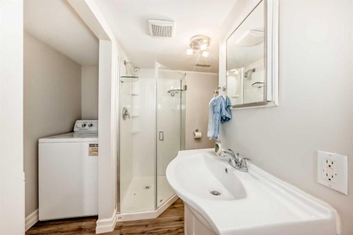5238 52 Street, Lacombe, AB 