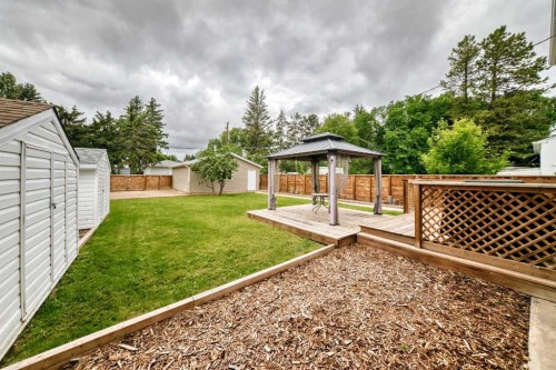 5238 52 Street, Lacombe, AB 