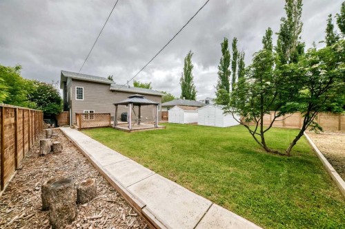 5238 52 Street, Lacombe, AB 
