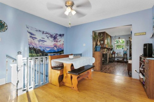 4520 36 Avenue, Ponoka, AB - Indoor Photo Showing Dining Room