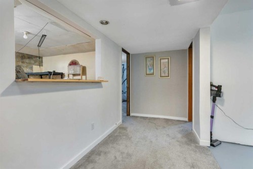 4520 36 Avenue, Ponoka, AB - Indoor Photo Showing Other Room