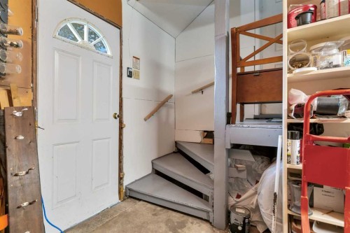 4520 36 Avenue, Ponoka, AB - Indoor Photo Showing Other Room