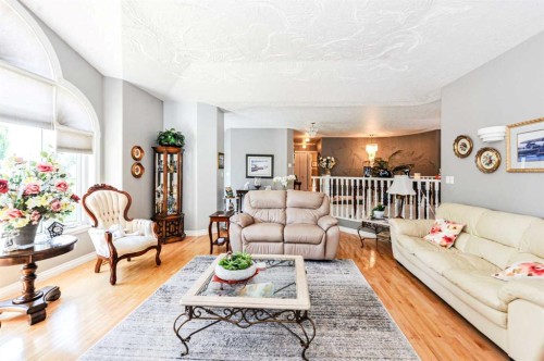 4608 50 Street, Forestburg, AB - Indoor Photo Showing Living Room