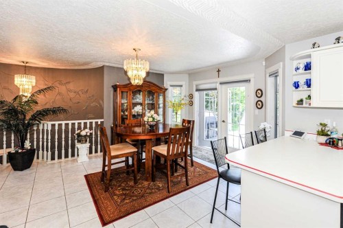 4608 50 Street, Forestburg, AB - Indoor Photo Showing Dining Room