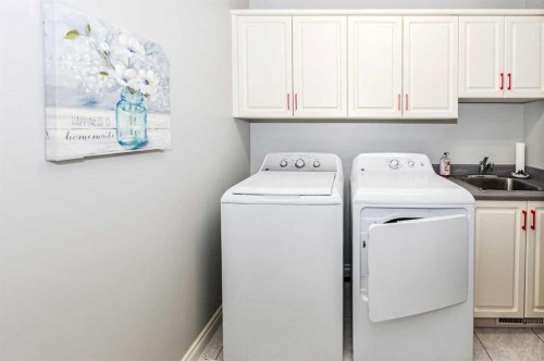 4608 50 Street, Forestburg, AB - Indoor Photo Showing Laundry Room