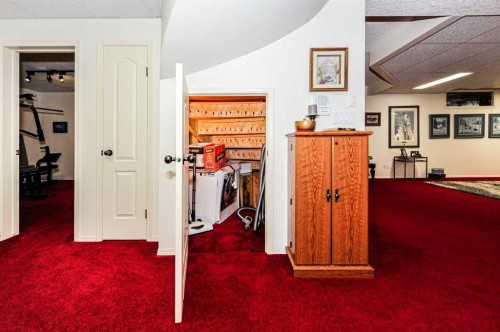 4608 50 Street, Forestburg, AB - Indoor Photo Showing Other Room