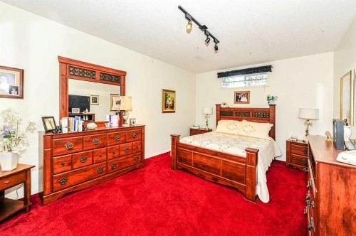 4608 50 Street, Forestburg, AB - Indoor Photo Showing Bedroom