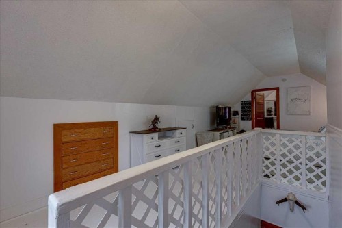 5105 53 Avenue, Ponoka, AB - Indoor Photo Showing Bedroom