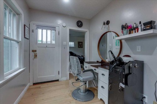5105 53 Avenue, Ponoka, AB - Indoor Photo Showing Other Room