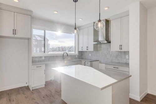 33 Savanna Place Ne, Calgary, AB 