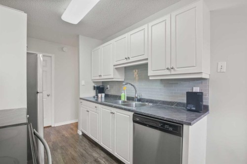 25-11 Stanton Street, Red Deer, AB 