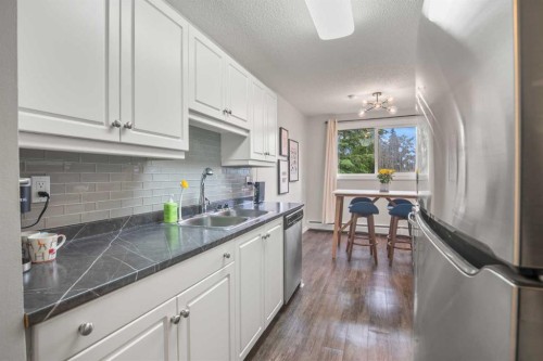 25-11 Stanton Street, Red Deer, AB 