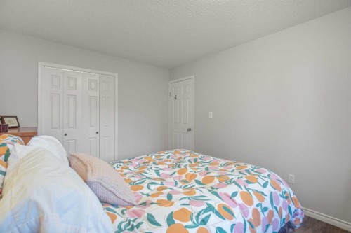 25-11 Stanton Street, Red Deer, AB 