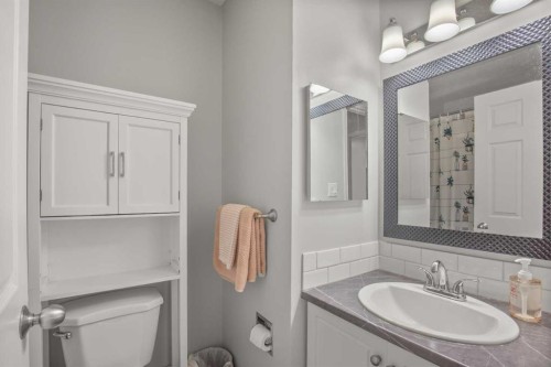 25-11 Stanton Street, Red Deer, AB 