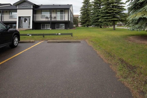 25-11 Stanton Street, Red Deer, AB 