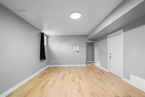 5219 50 Avenue, Camrose, AB - Indoor Photo Showing Other Room