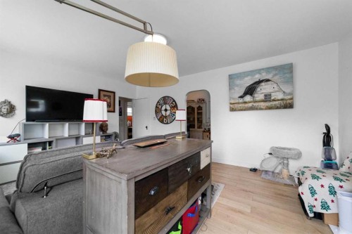 5219 50 Avenue, Camrose, AB - Indoor Photo Showing Other Room