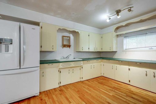 4515 50 Avenue, Innisfail, AB 