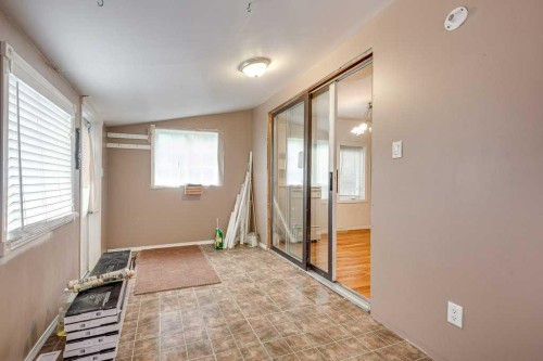 4515 50 Avenue, Innisfail, AB 