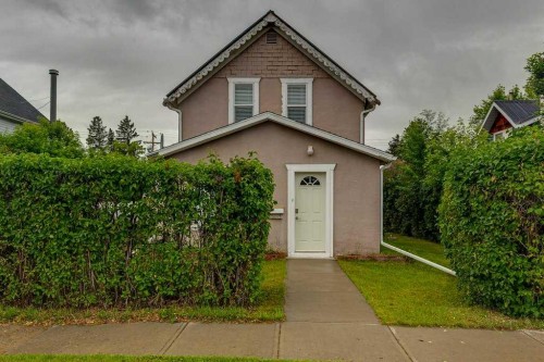 4515 50 Avenue  Innisfail, AB T4G 1R3
