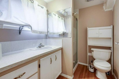 4515 50 Avenue, Innisfail, AB 