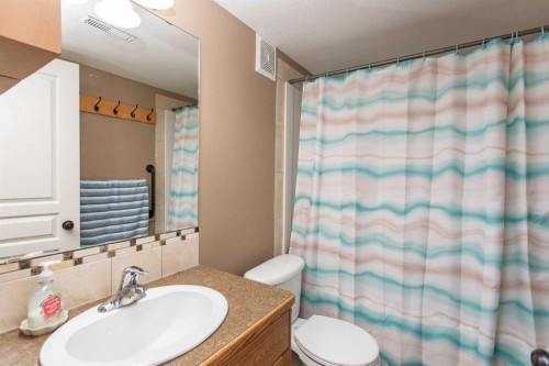 74 Pine Crescent, Blackfalds, AB 