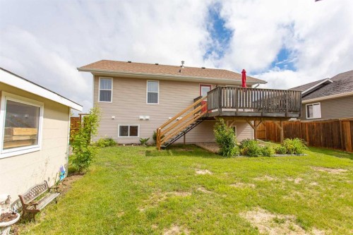 74 Pine Crescent, Blackfalds, AB 