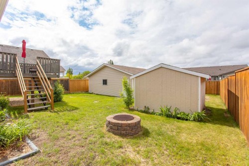 74 Pine Crescent, Blackfalds, AB 