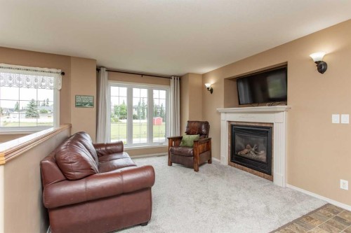 74 Pine Crescent, Blackfalds, AB 