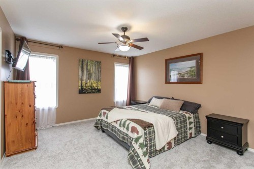 74 Pine Crescent, Blackfalds, AB 