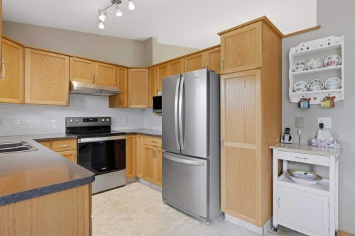 32 Dawson Street, Red Deer, AB 