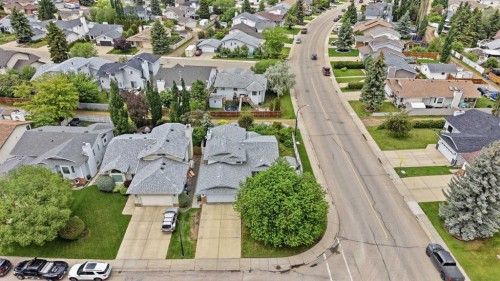 32 Dawson Street, Red Deer, AB 