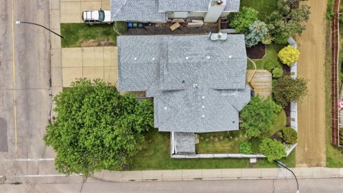 32 Dawson Street, Red Deer, AB 