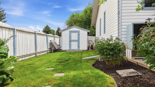 32 Dawson Street, Red Deer, AB 