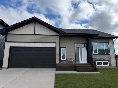 17 Tranter Street  Red Deer, AB T4P 0Y9