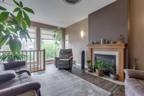 32 Duval Close, Red Deer, AB 