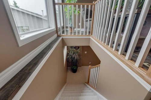 32 Duval Close, Red Deer, AB 